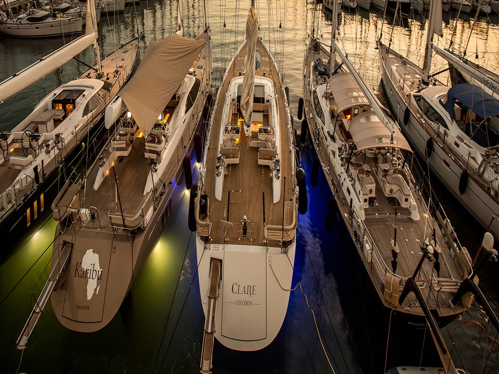 Luz de alcançado com ângulo de visibilidade de 135 graus